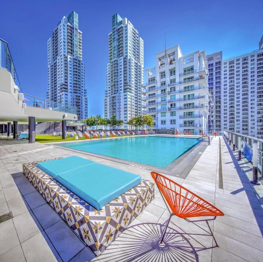 Experience The Perfect Miami Life!! Centrally Located Luxury Condo! Exterior photo