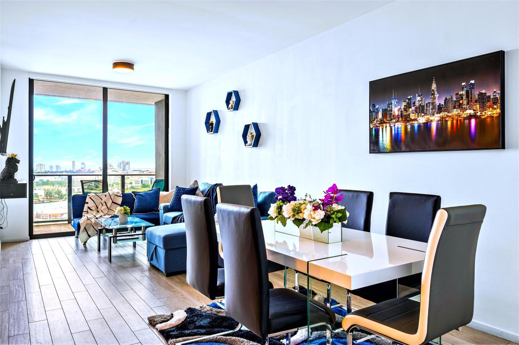 Experience The Perfect Miami Life!! Centrally Located Luxury Condo! Exterior photo